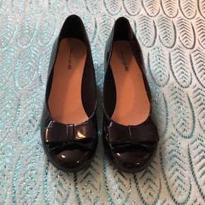 Girls wedge heel black dress shoes size 2
